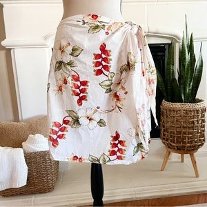 SOLD! Jade Fashions| Vintage Cream Tropical Hawaiian Print Sarong OS